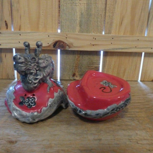Red Dragon Salt and Pepper - Picture 3 of 5